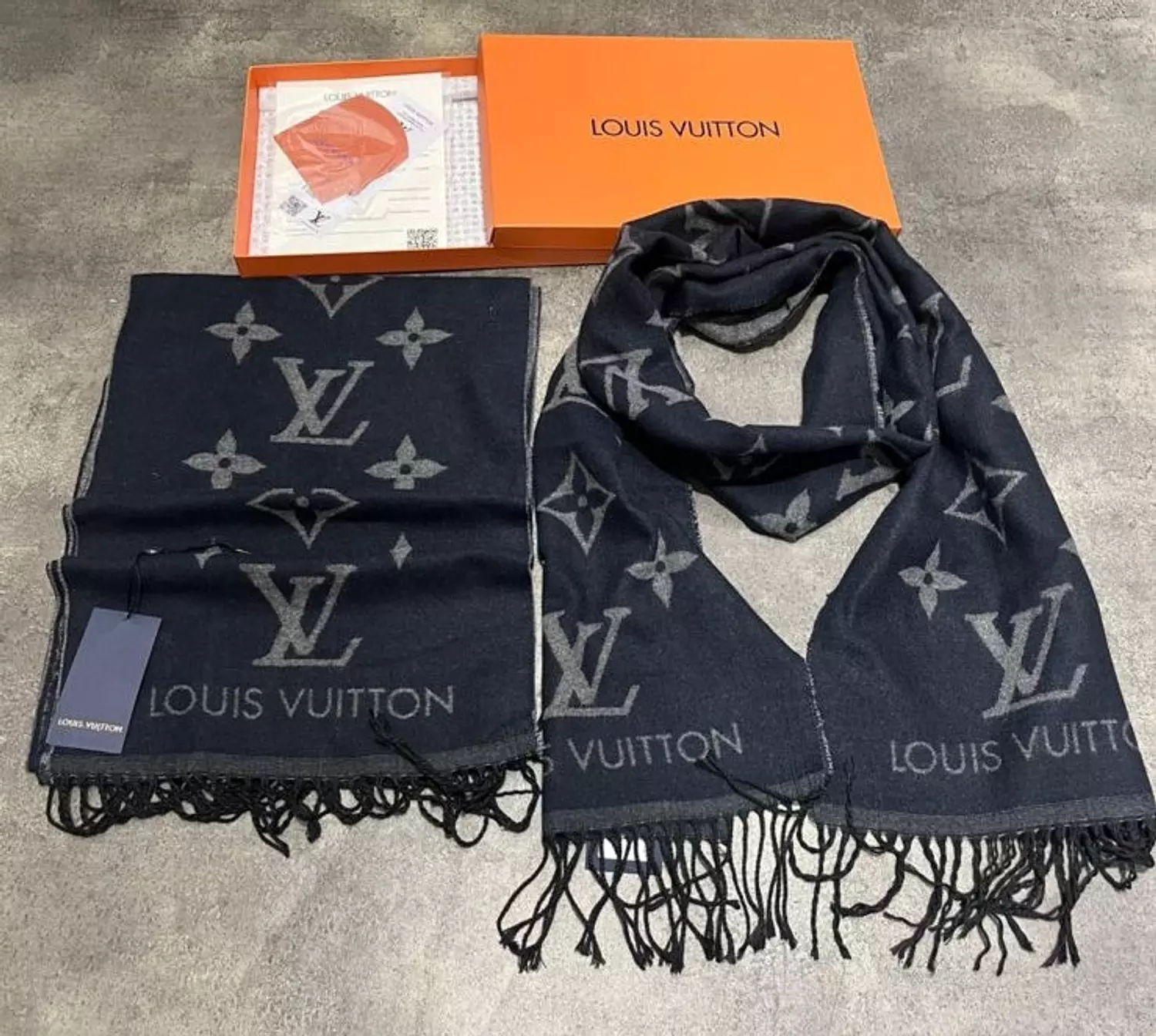 Louis vuitton Scarf-532 image