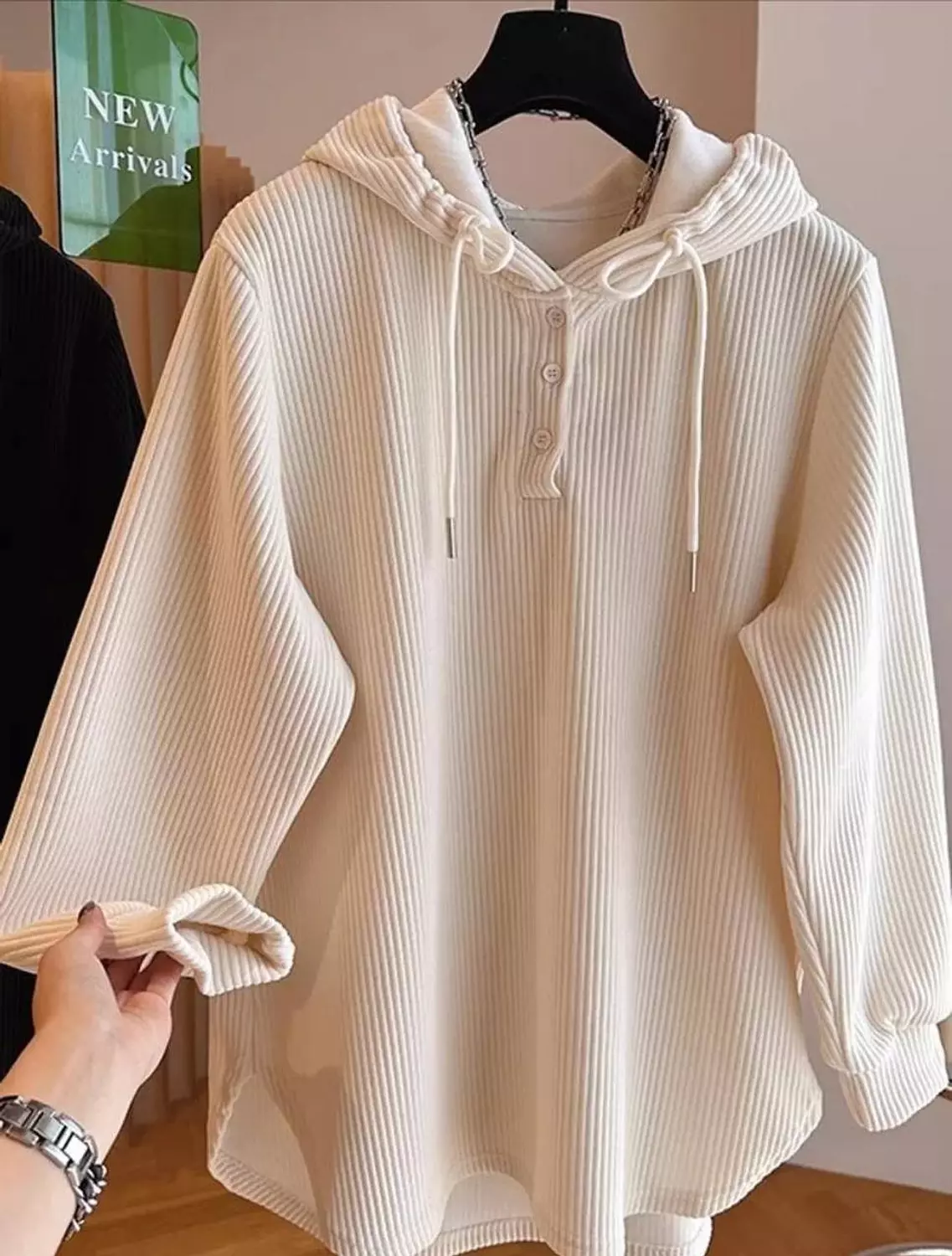 Pullover hoodie  3