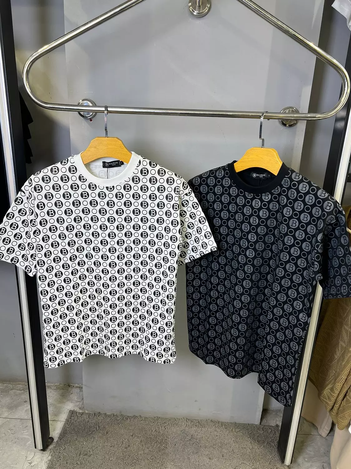 BALMAIN TSHIRT / 1336 8