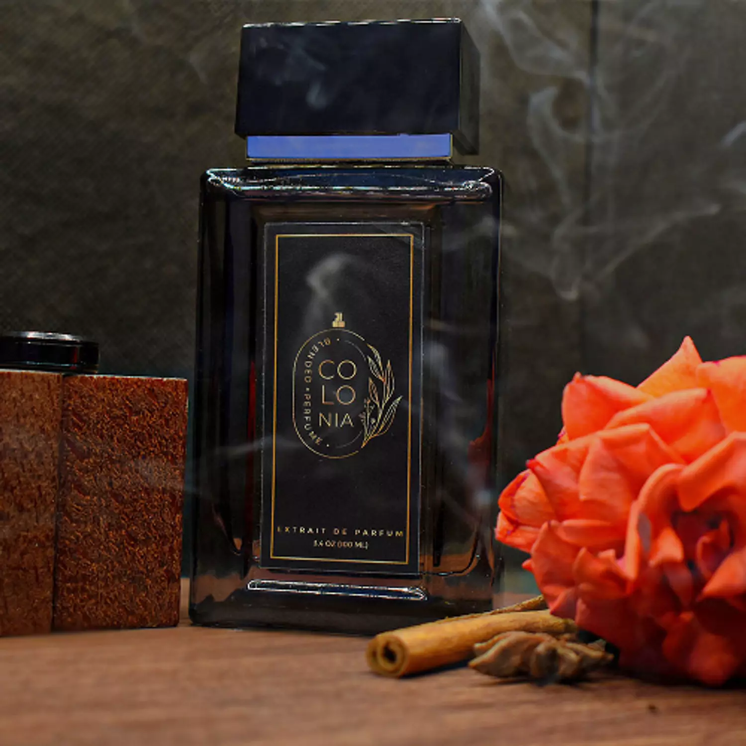 Saffron Lazuli Carolina Herrera (سافرون لازولي - كارولينا هيريرا) عطر للجنسين 1