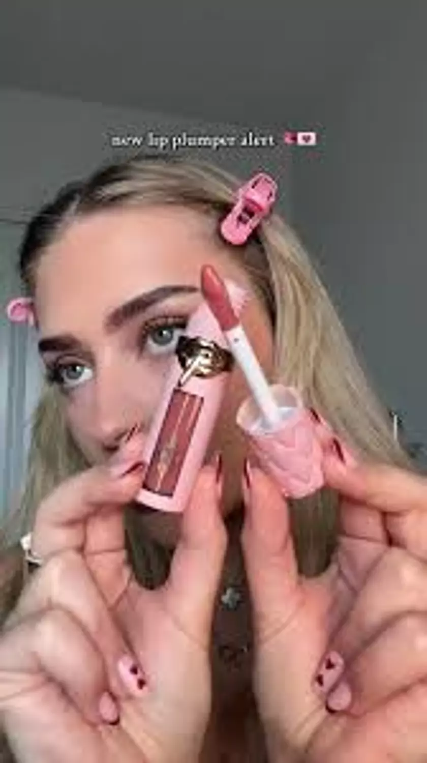 Charlotte Tilbury Big PlumpGasm Strawberry Chocolate 4