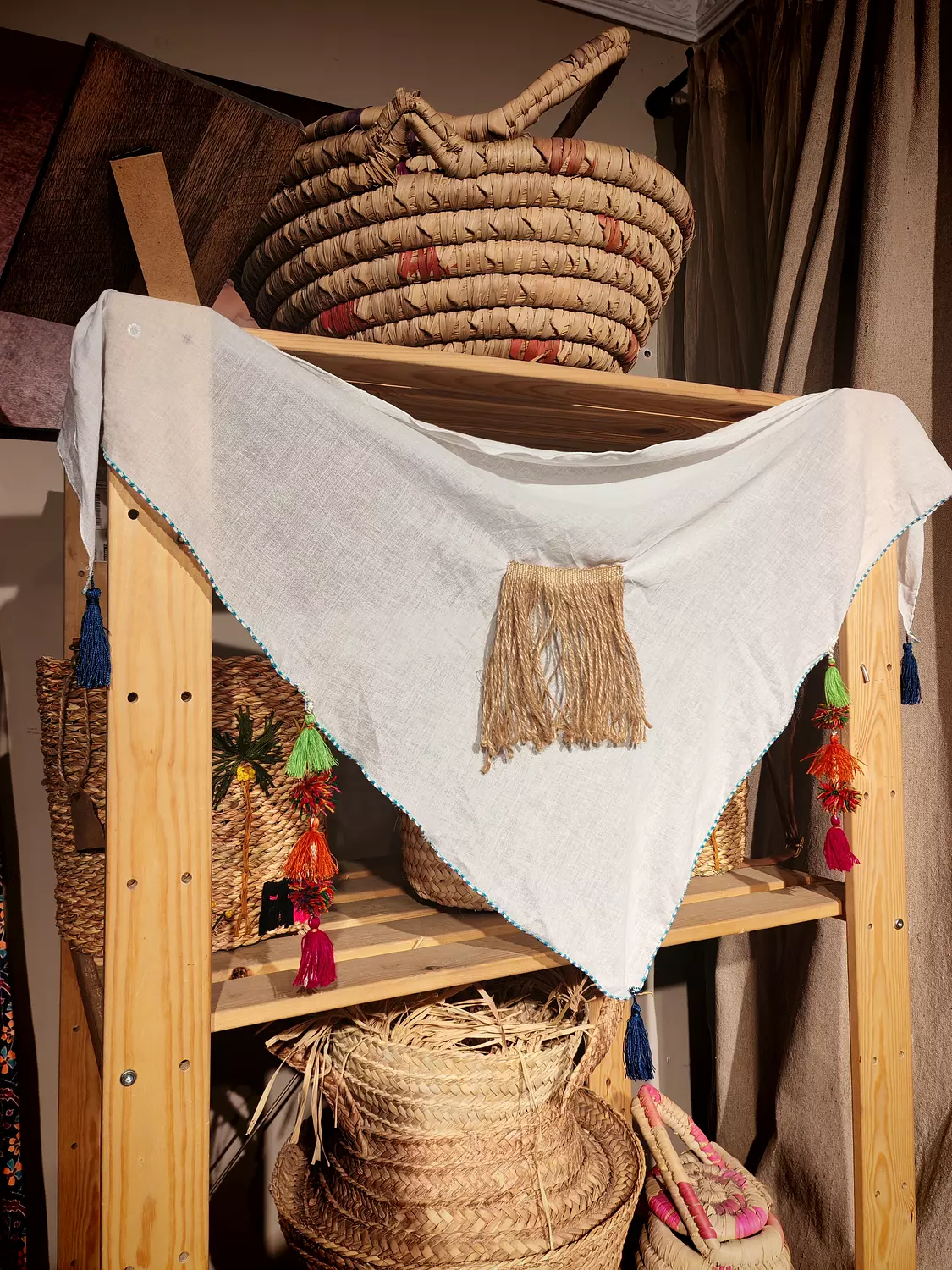 Cotton siwi shawl with fringes 4