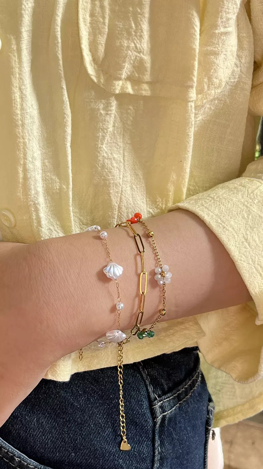 Shell bracelet  1