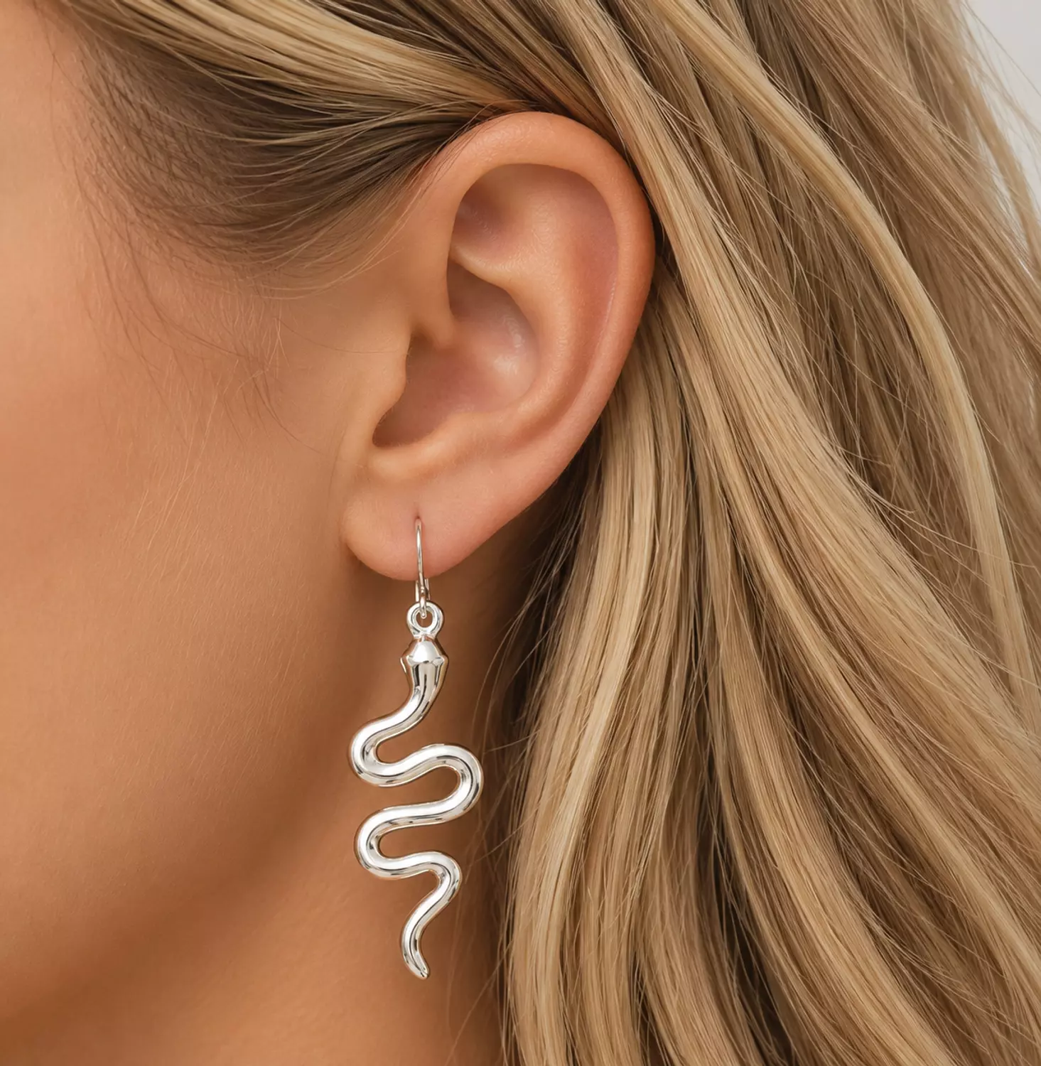 Snake earrings image