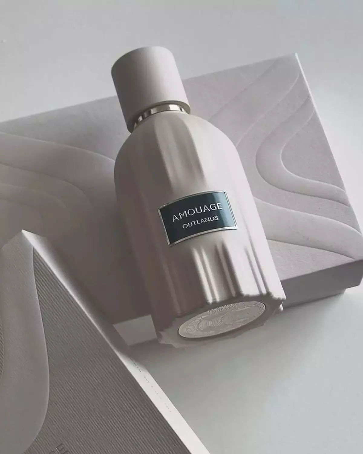 AMOUAGE OUTLANDS / 100 ml hover image