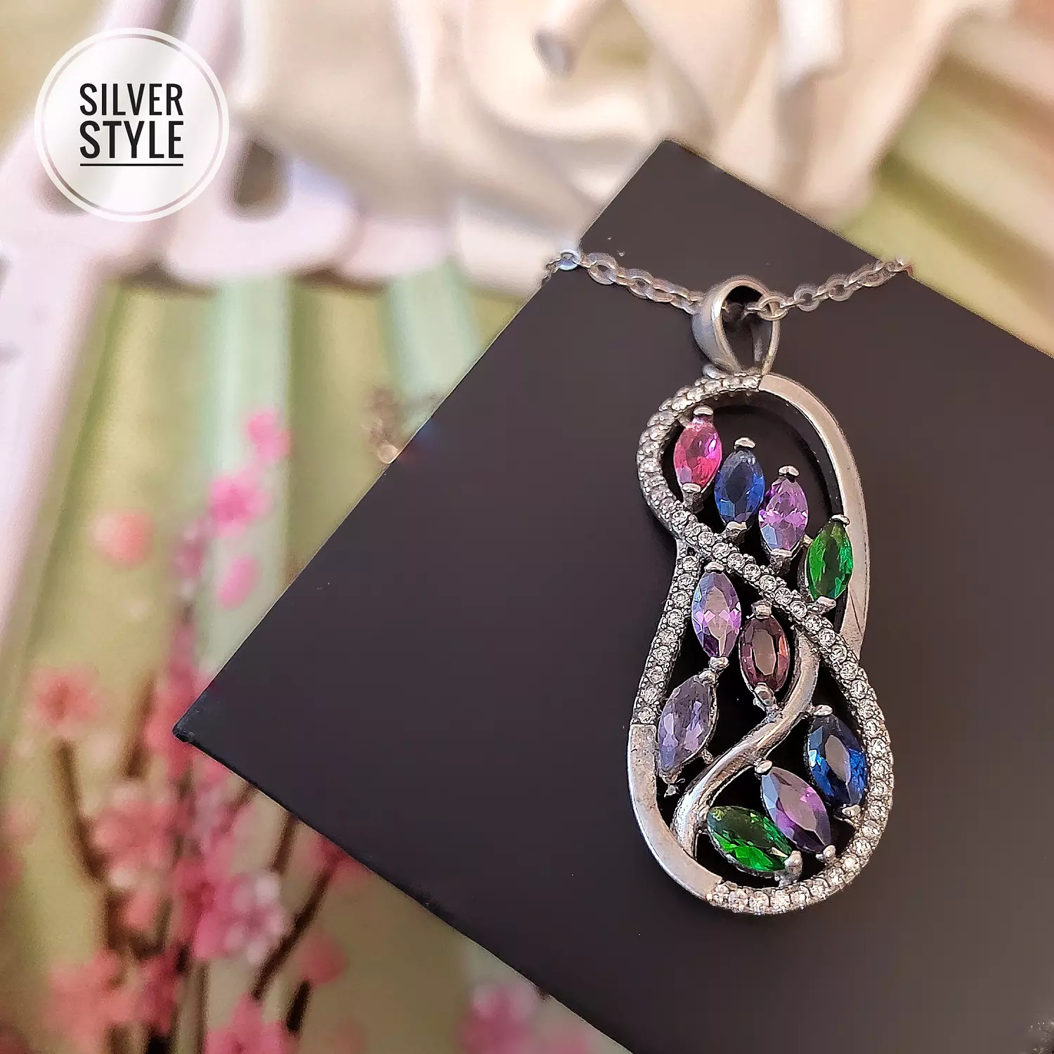 Colorful pendant  image