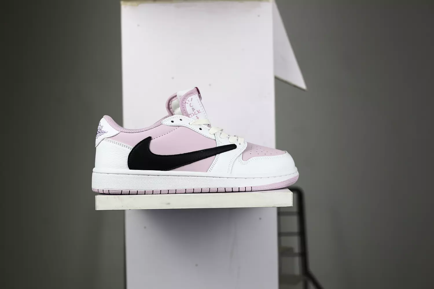 Nike Air Jordan 1 Low Travis Scott image