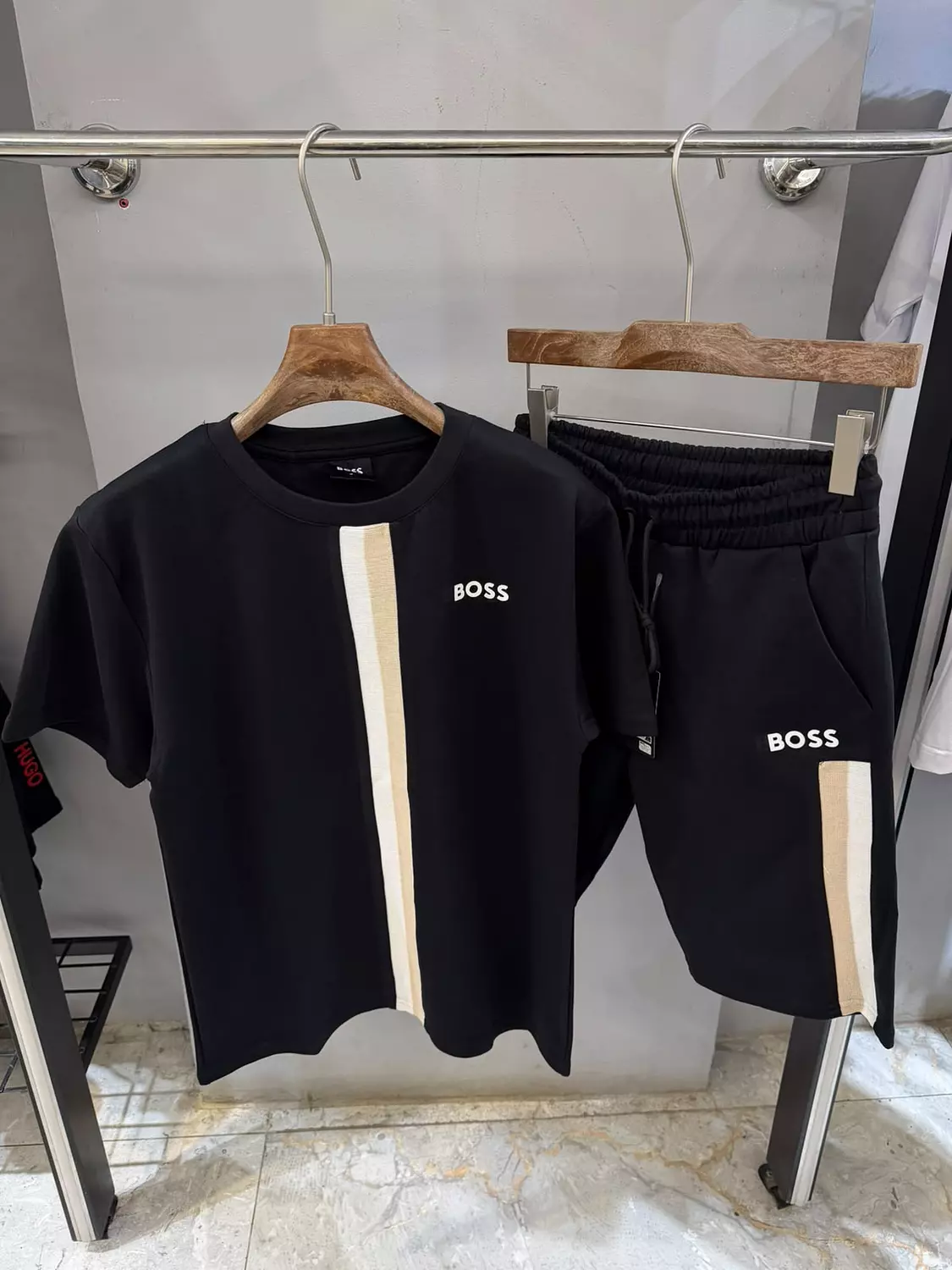 BOSS SUIT \ 236700 image