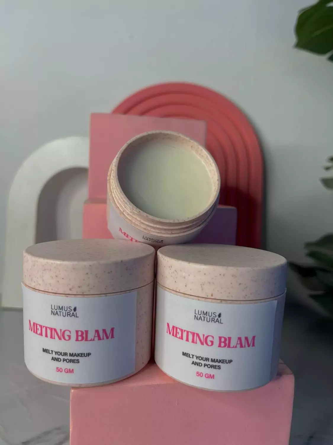 MELTING CLEANSING BALM image