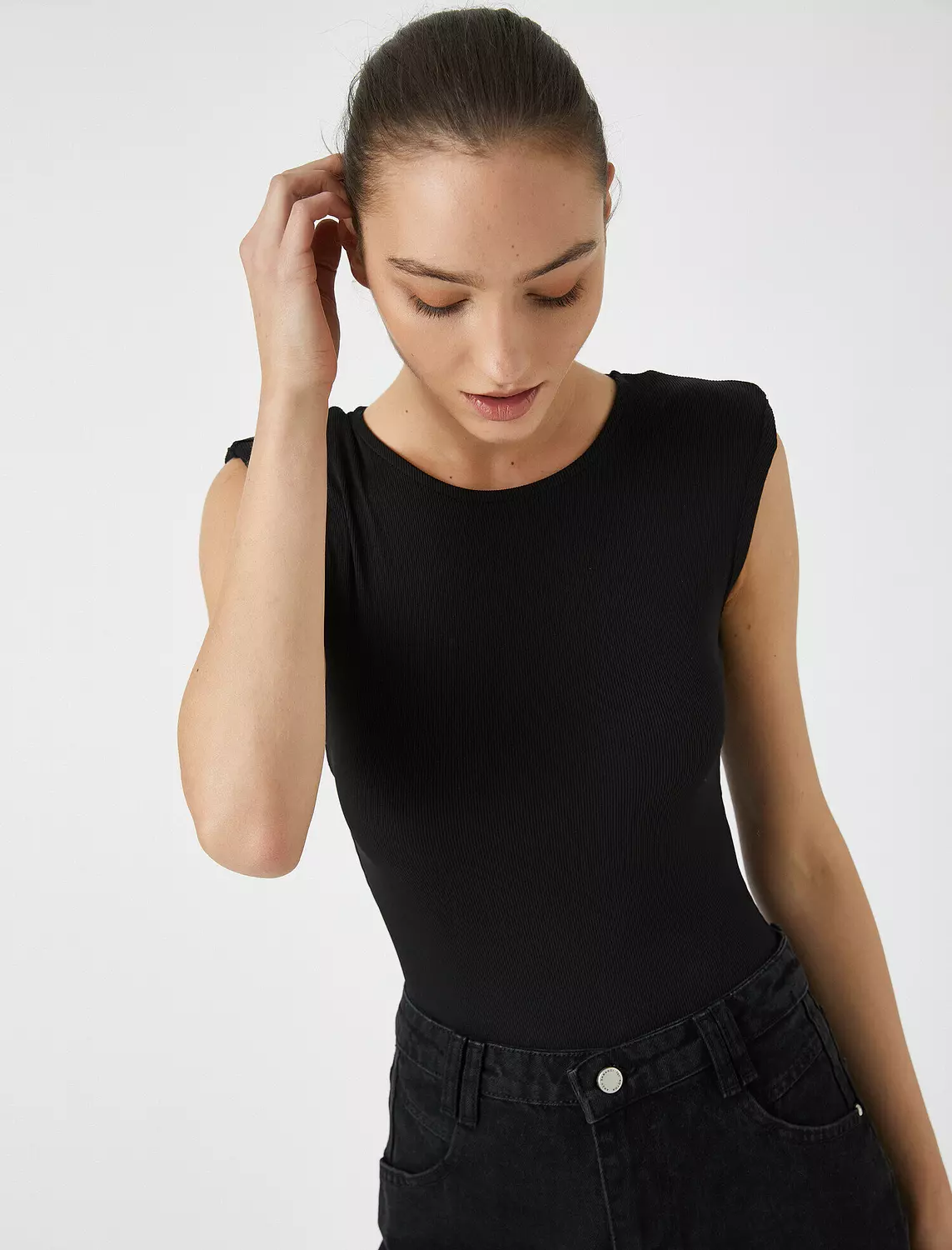 Sculpted Double-Lined Lycra Bodysuit  1