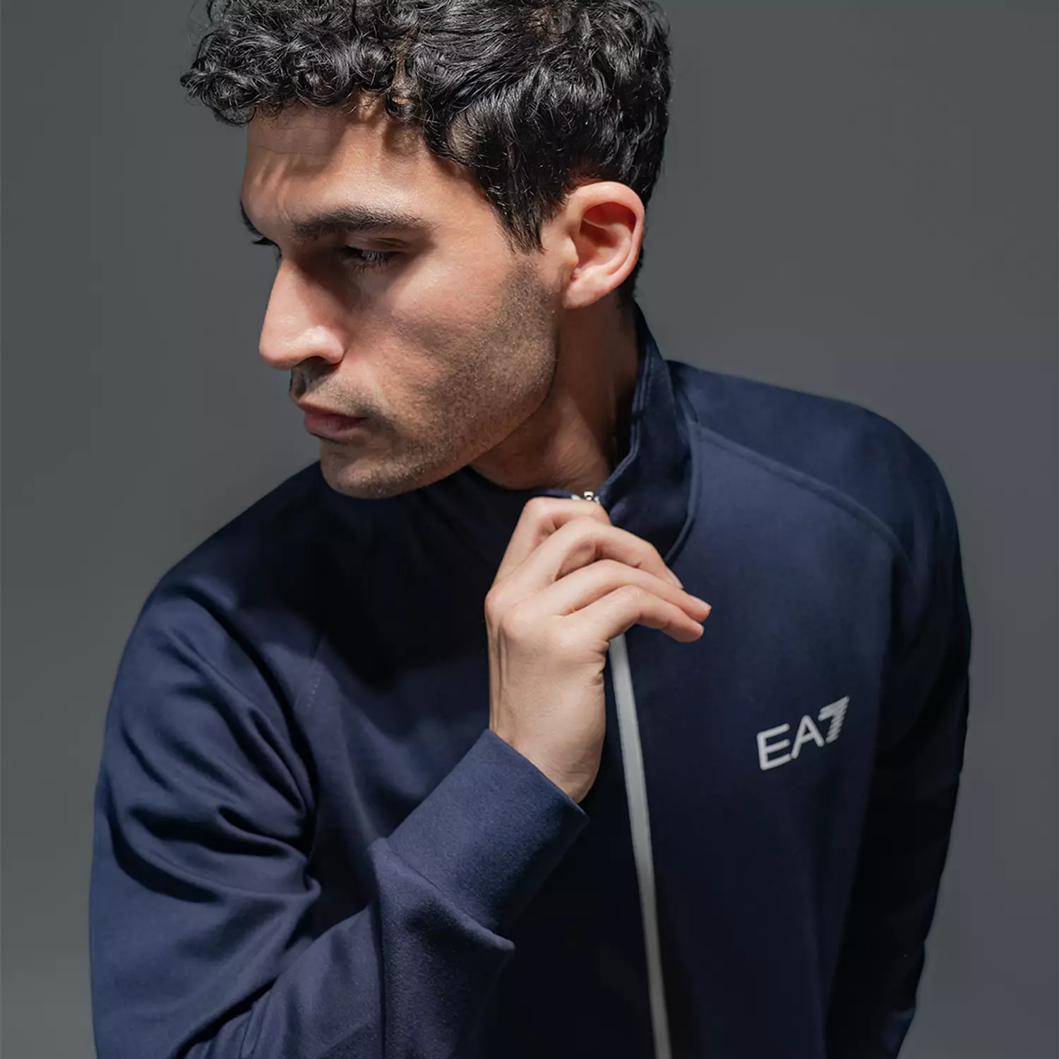 tracksuit  4