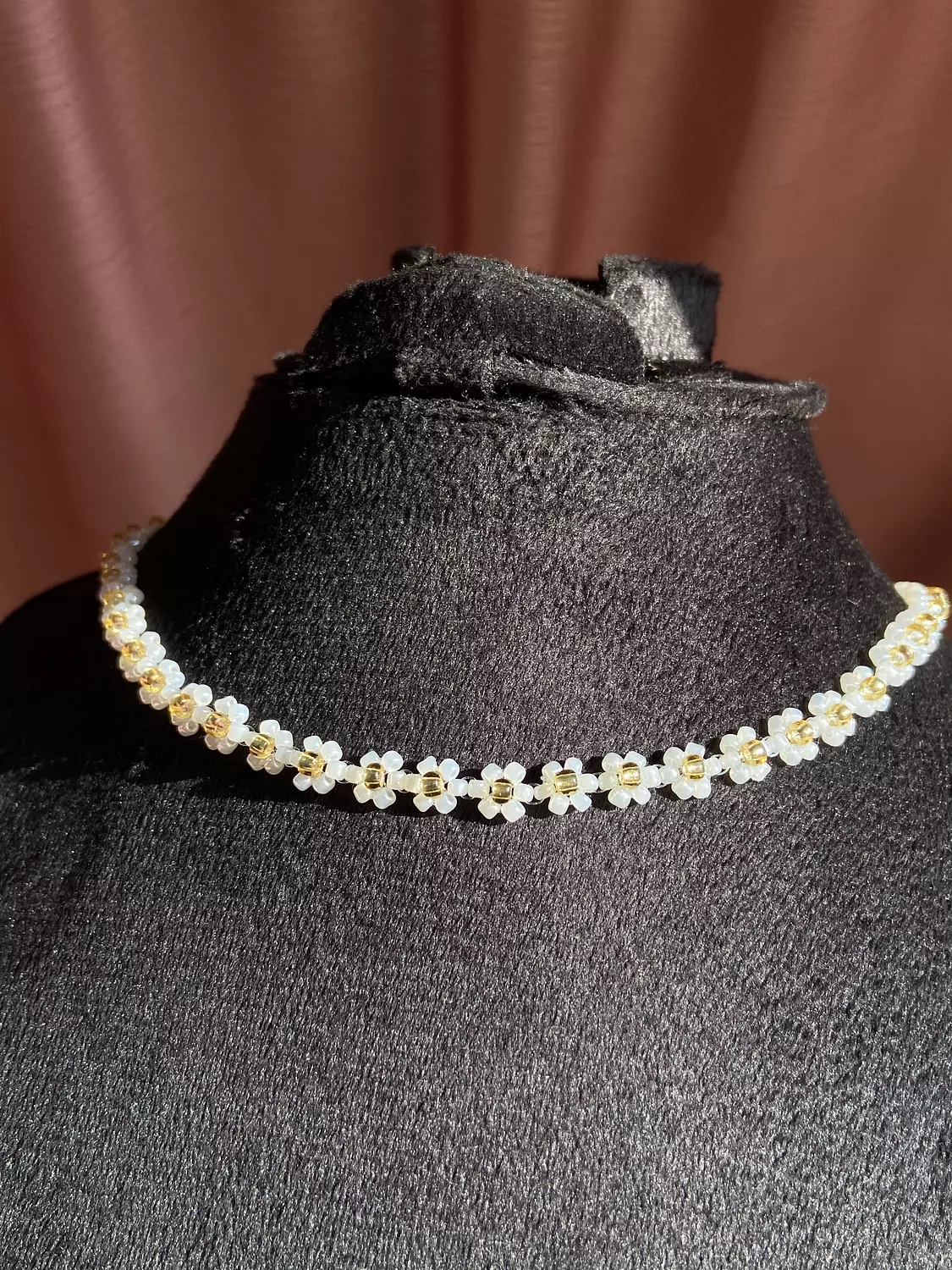 White flowers handmade necklace 🤍 2