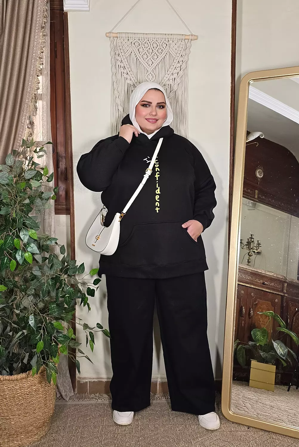 joker pants ( in black) image