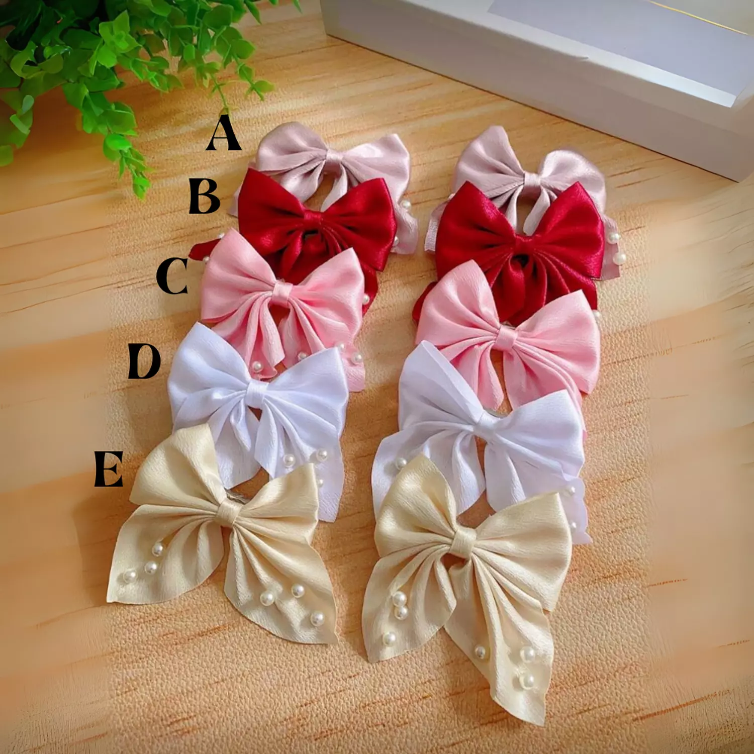 Pearlfect Bow 1 Pc Hair Clip image