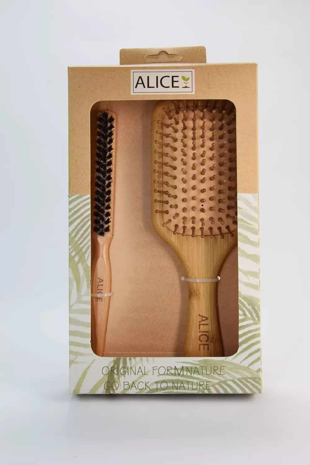 Sleek and wooden brush set image