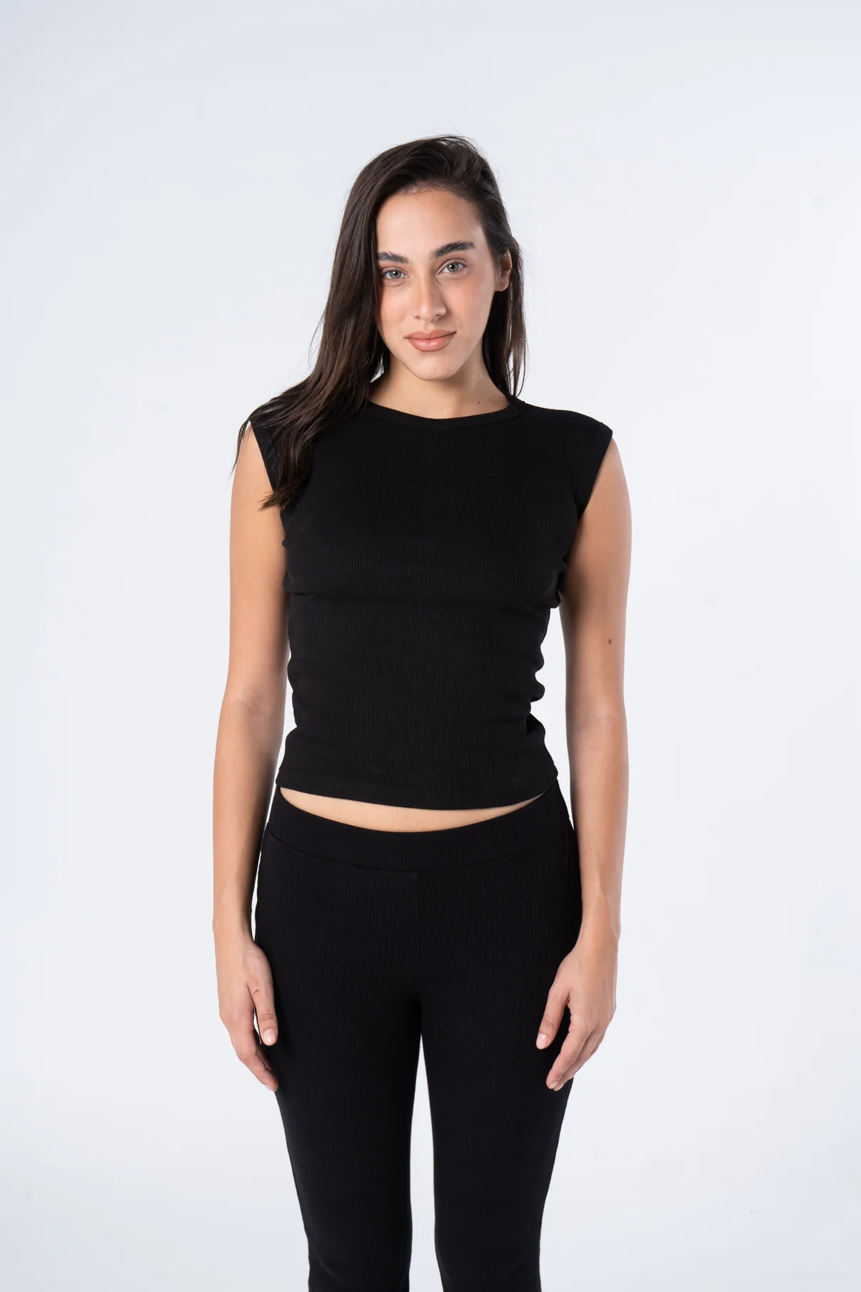 <h3>TANK TOP</h3>