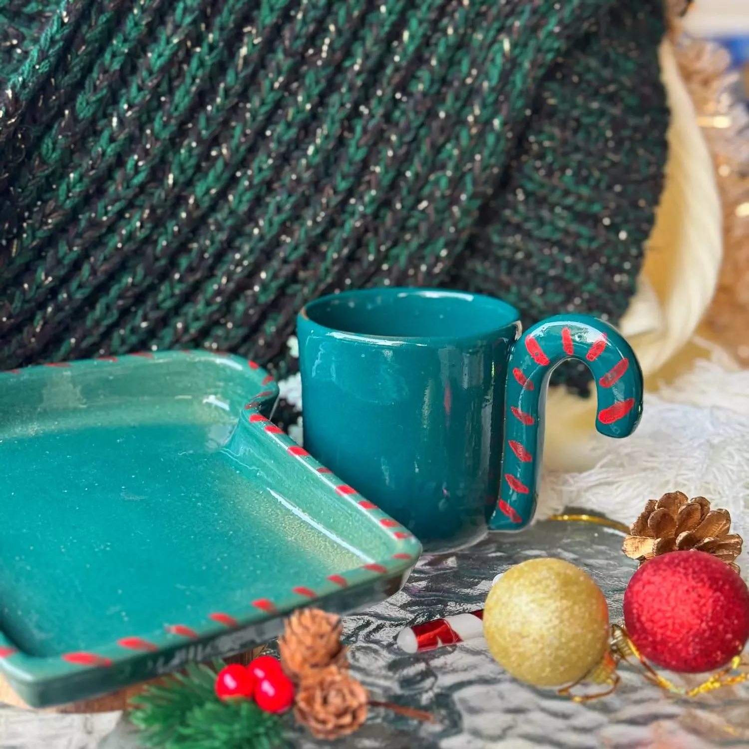 Green toast plate image