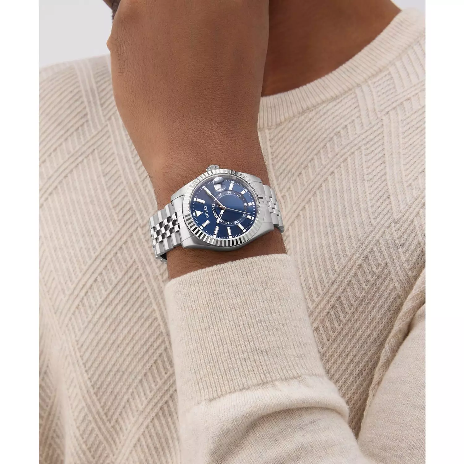 GUESS JADEN Men Silver Tone Multi-function Date Watch Silver Tone Stainless Steel Brushed/Polished Bracelet 5