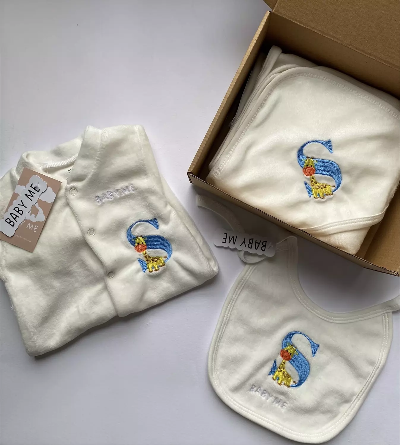 Letter x Giraffe Embroidery Design image