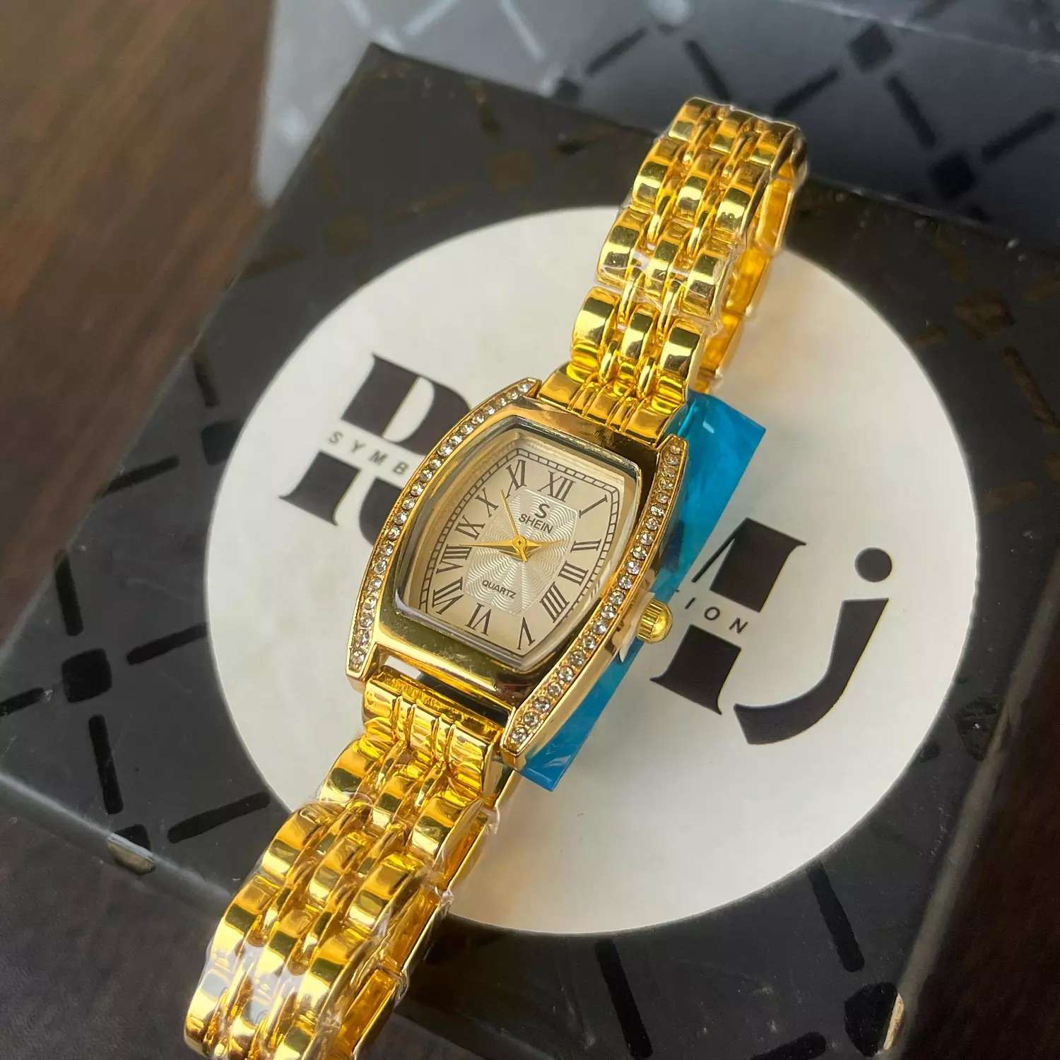 <p style="text-align: center"><strong>Shein Limited Edition</strong></p>