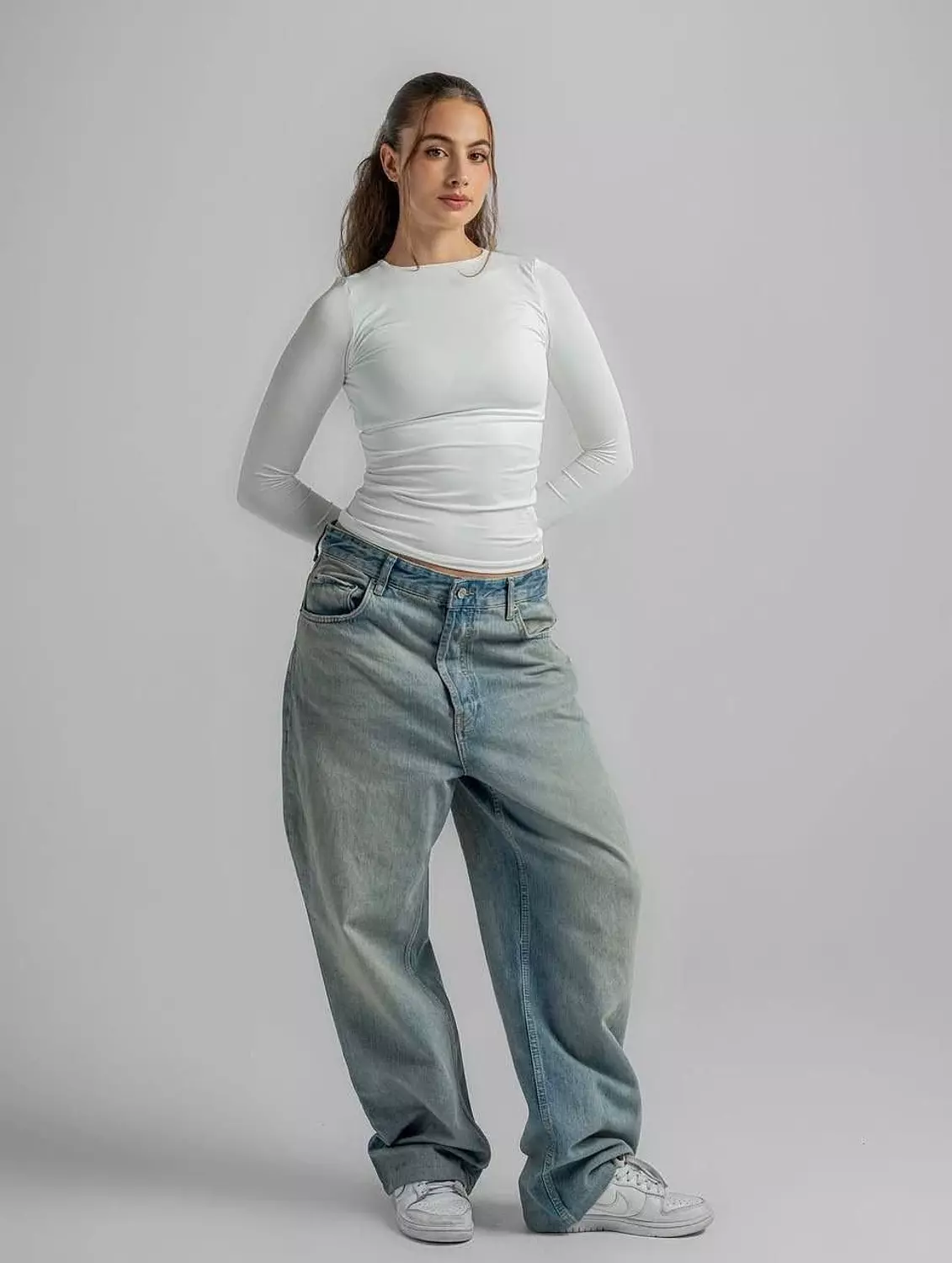 Form-Fitting Long Sleeve Essential Top - Stretchy Comfort for Daily Wear 4