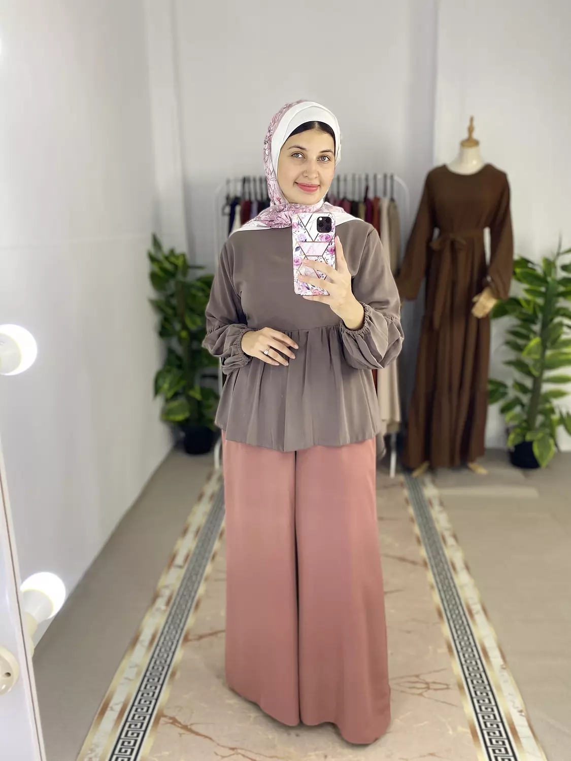 Wide leg pants  12