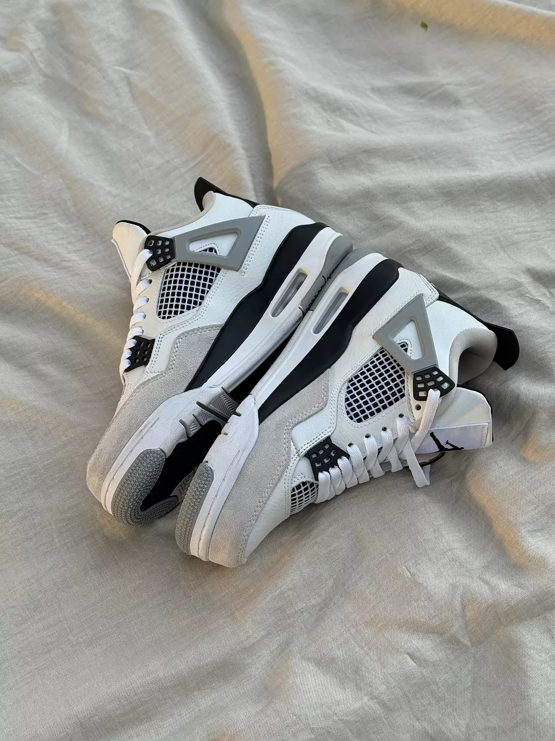 Air Jordan 4 Retro Military  2