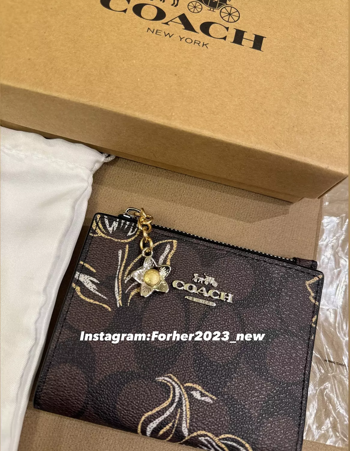 Coach bifold wallet yellow flower image