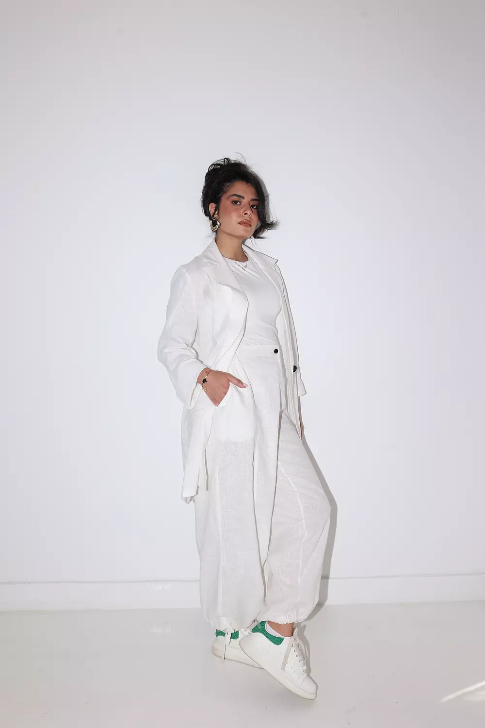 Linen wrapped pants in white image
