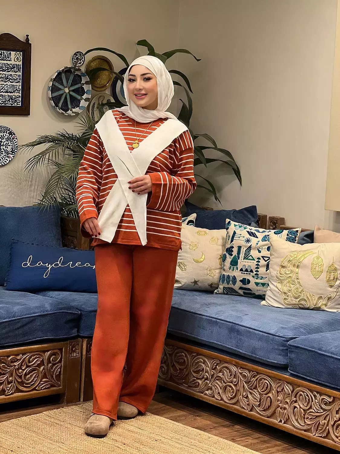 <p style="text-align: center"><br><strong>Knitted Set - Brick Red and Off White</strong></p>