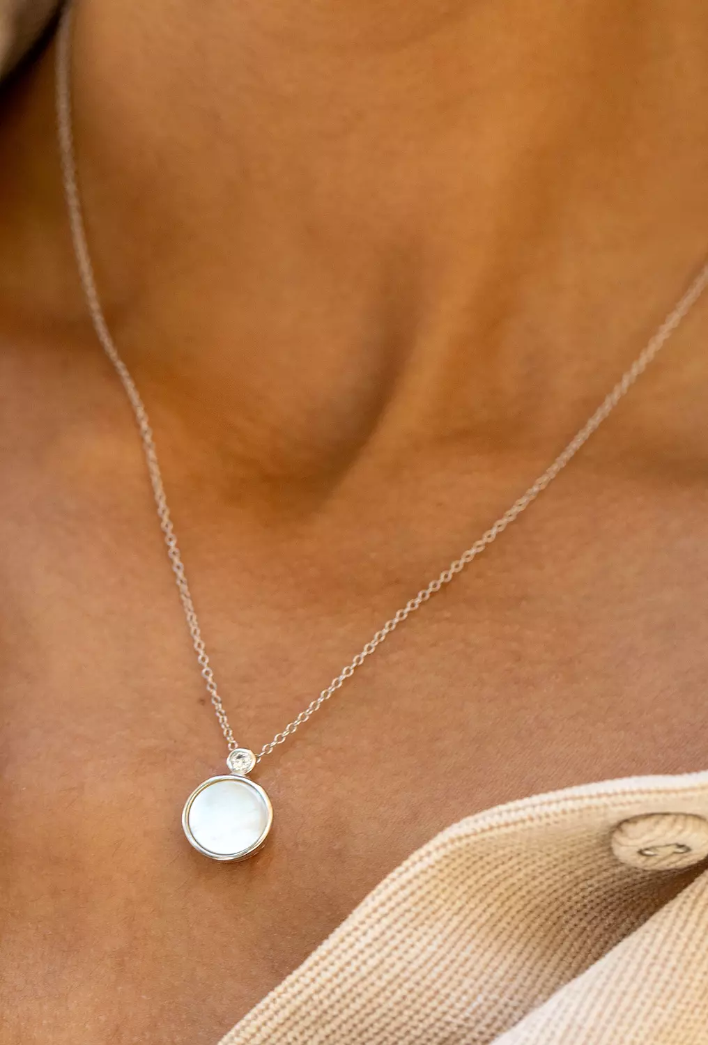 Minimal seashell necklace image
