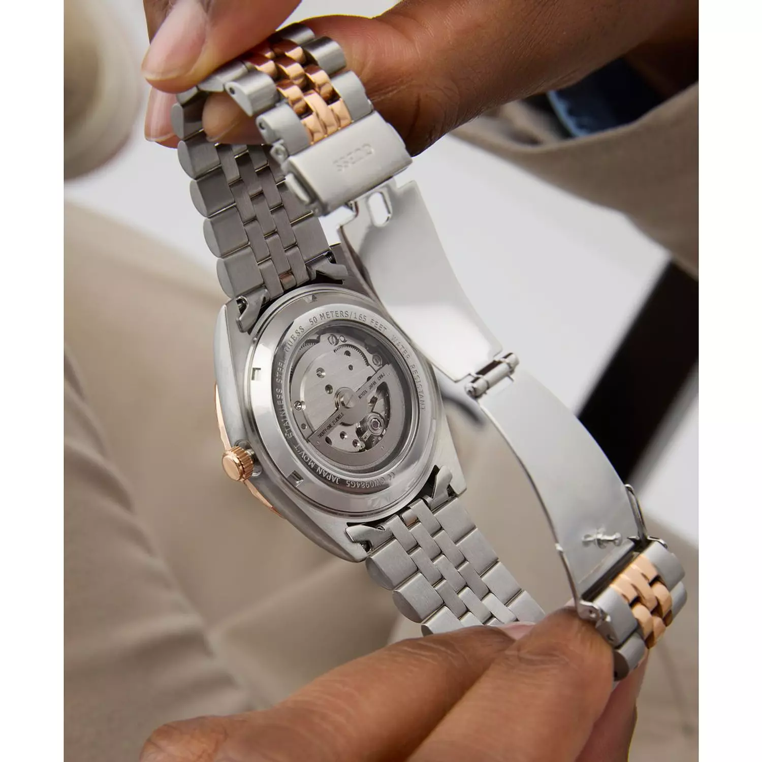 GUESS CONNOISSEUR Mens 2-Tone Automatic Watch 2-Tone Stainless Steel Brushed/Polished Bracelet 7