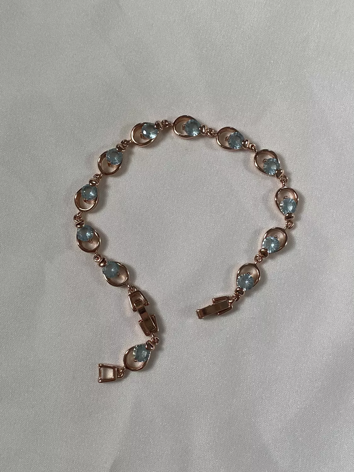 Turqoise Stones x Rose Gold Bracelet 3