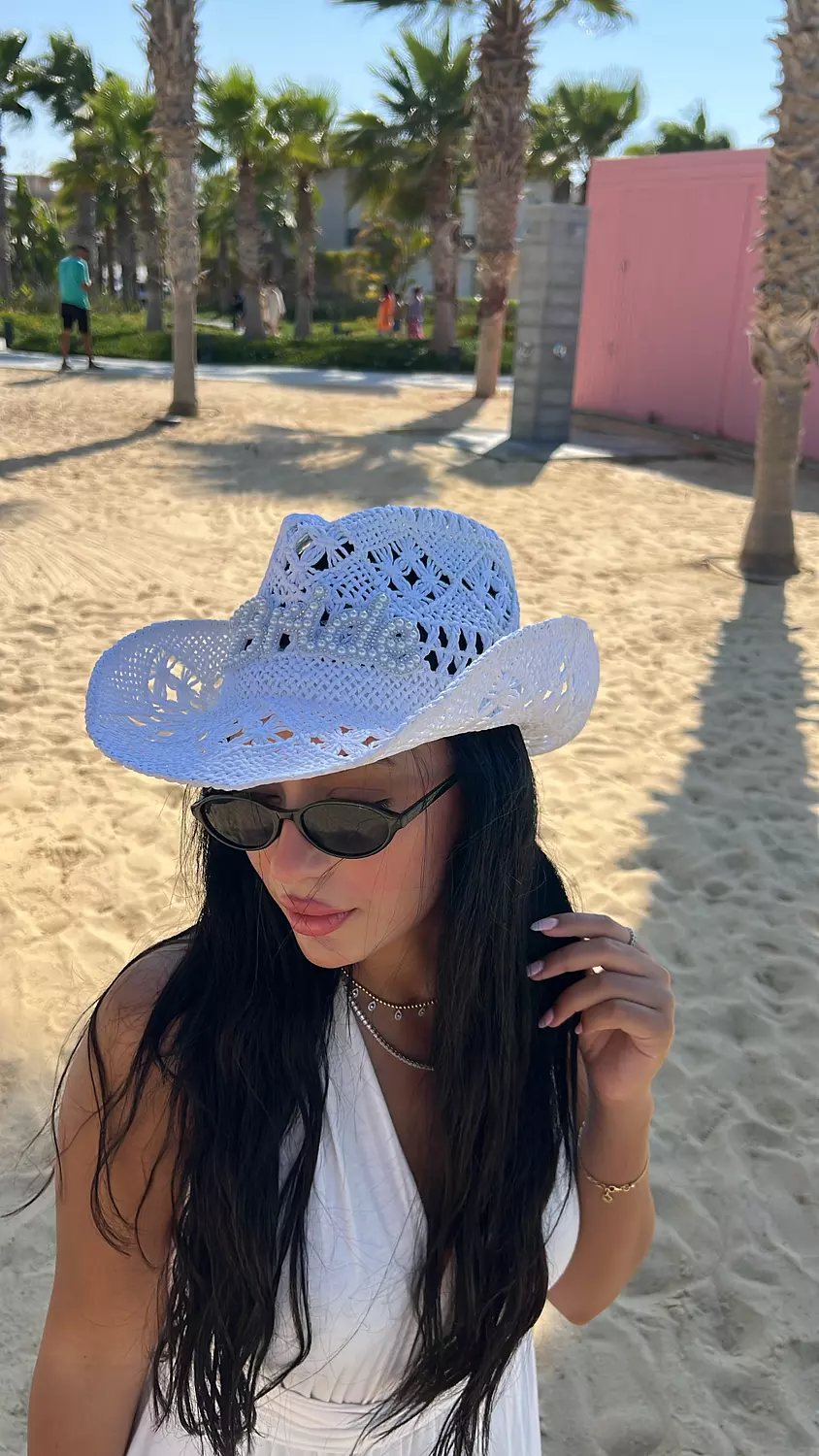 The Bridal Club Hat 1