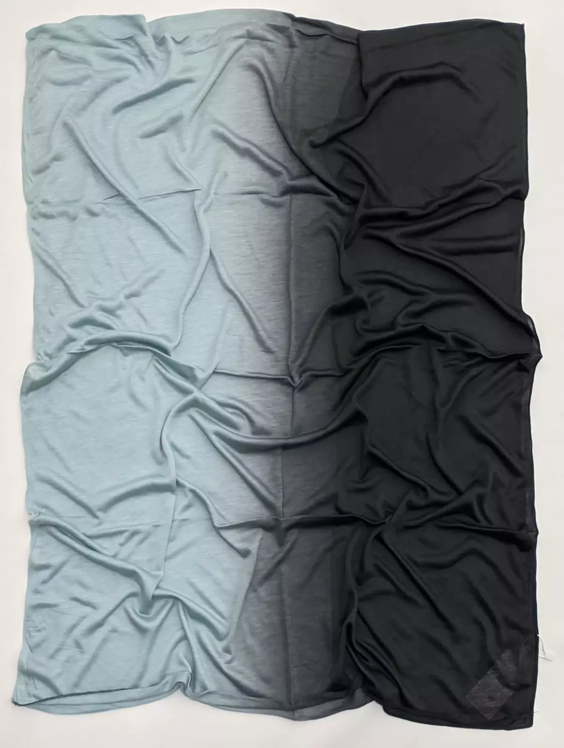 Black * Aqua Gradiant image