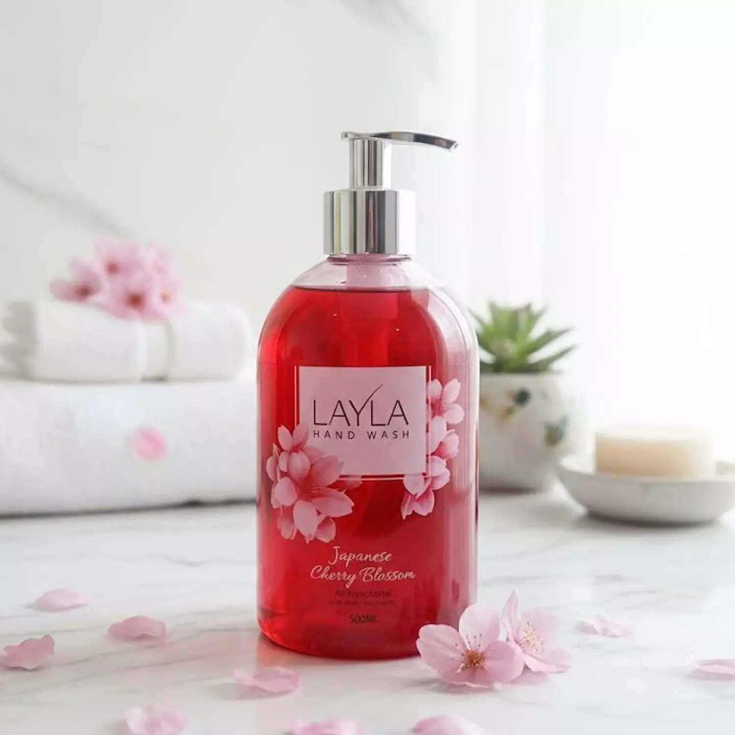 Layla Hand Wash With Japanese Cherry Blossom 1