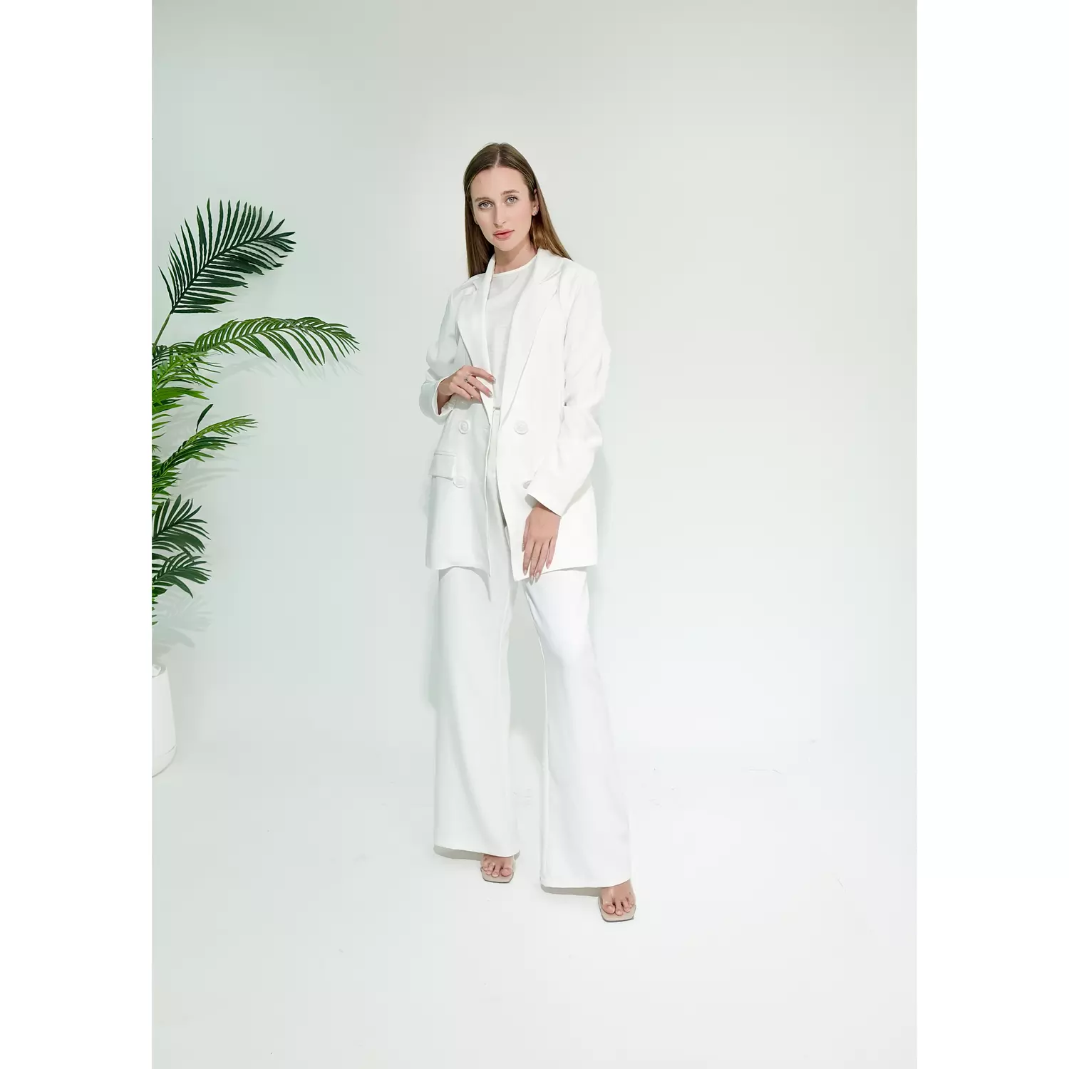 WHITE SUIT 5