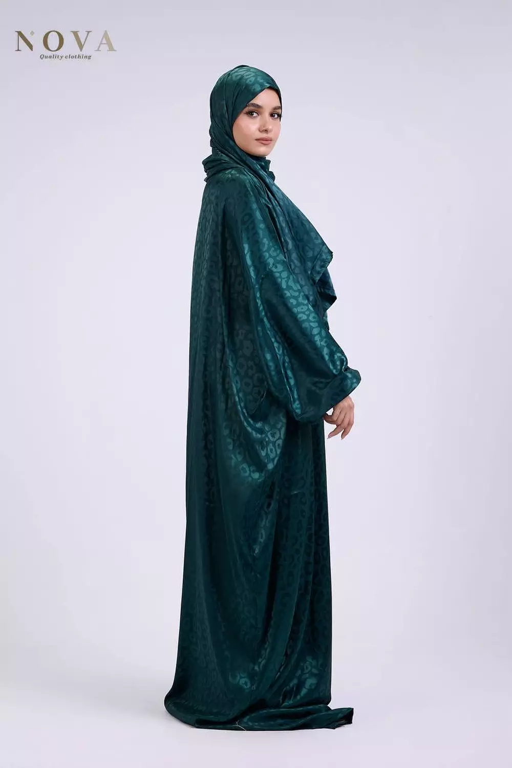Emerald green Jacquard 1