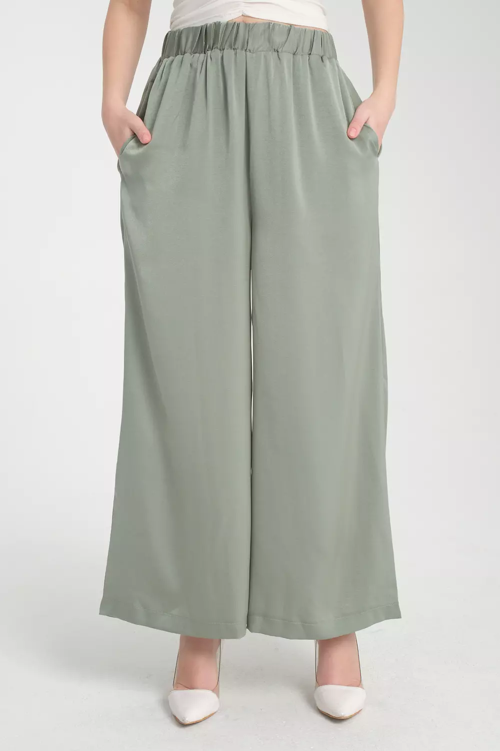 Trousers 16