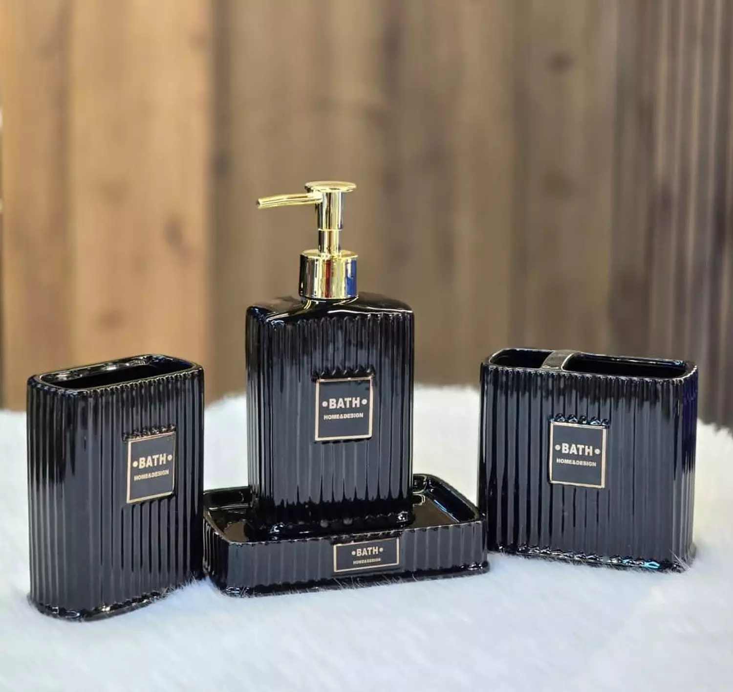 Black bathroom set image
