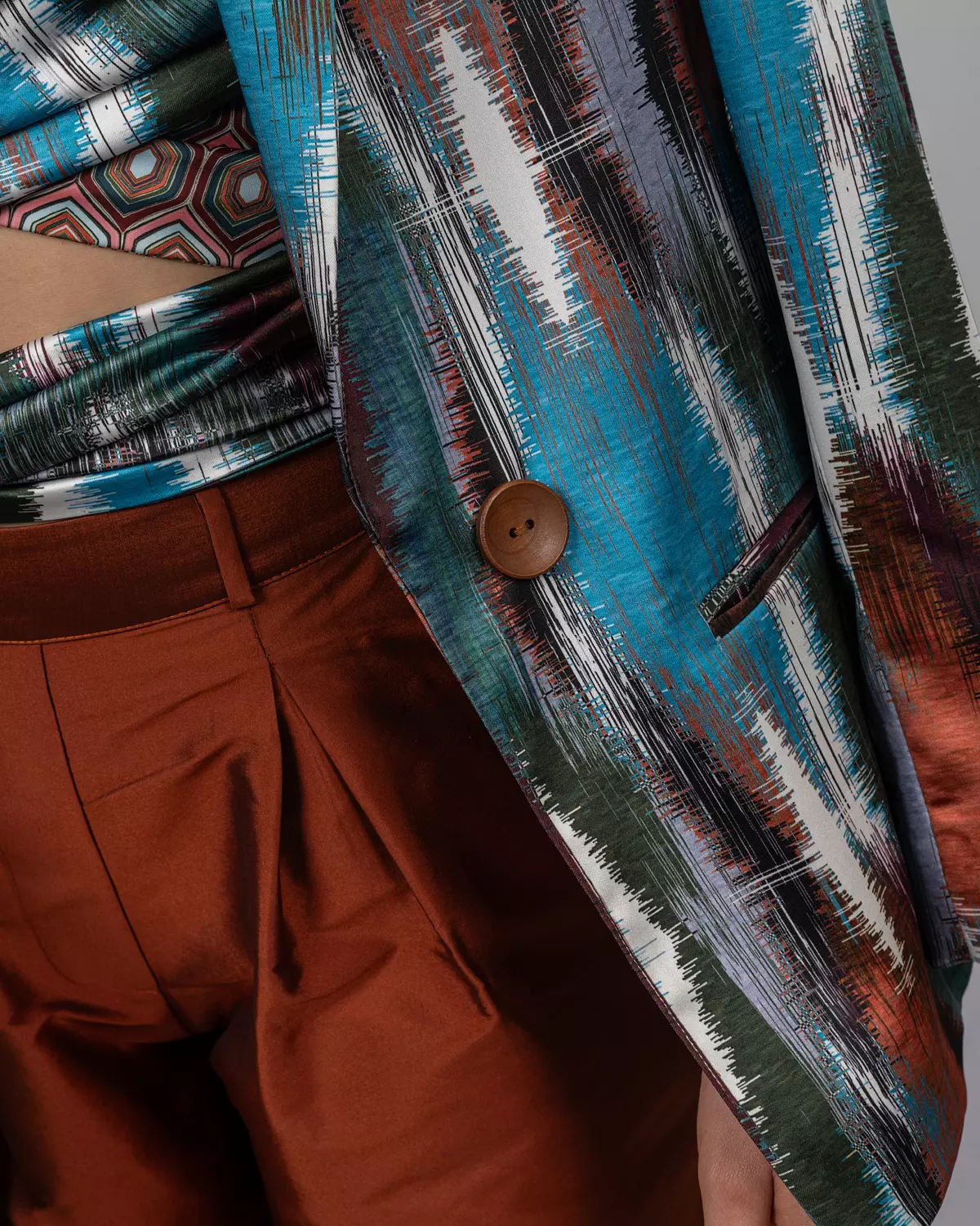 Multi-pattern blazer 5