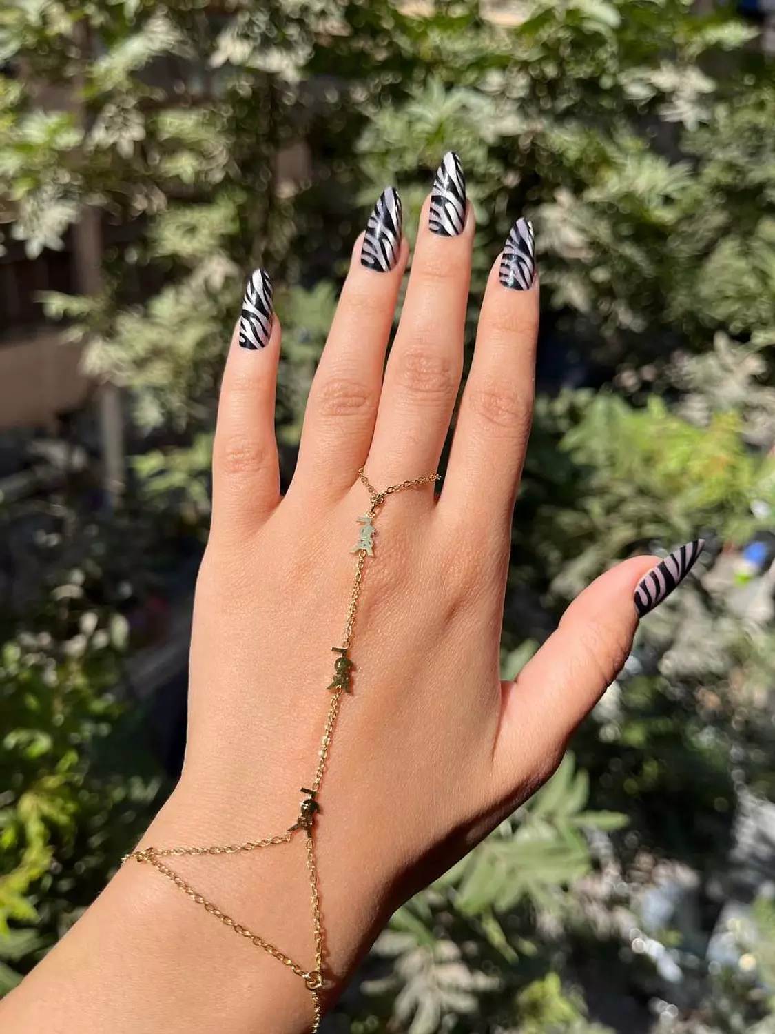 Hand-chain  H5 image