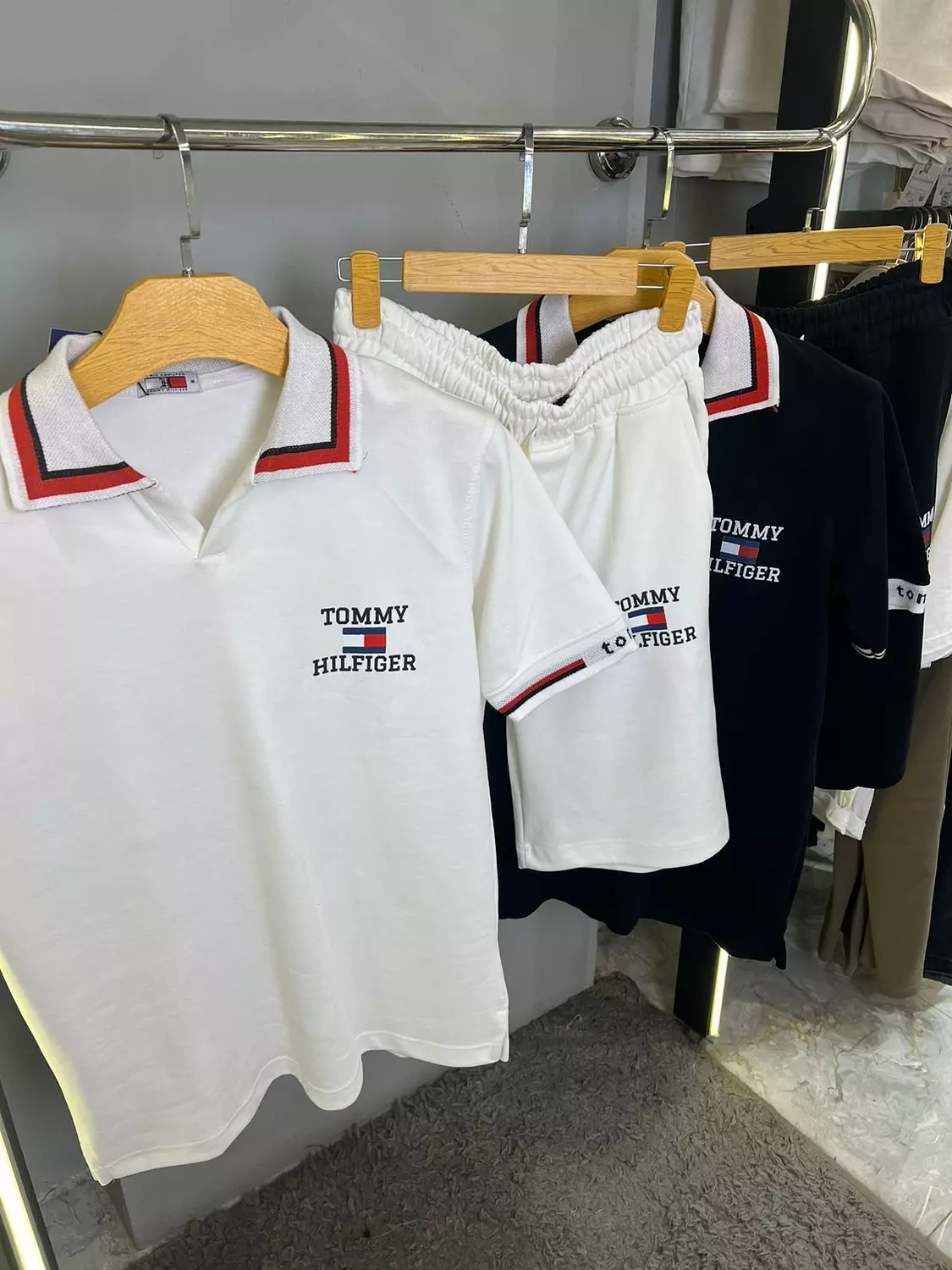 TOMMY HILFIGER SET / 1366 7