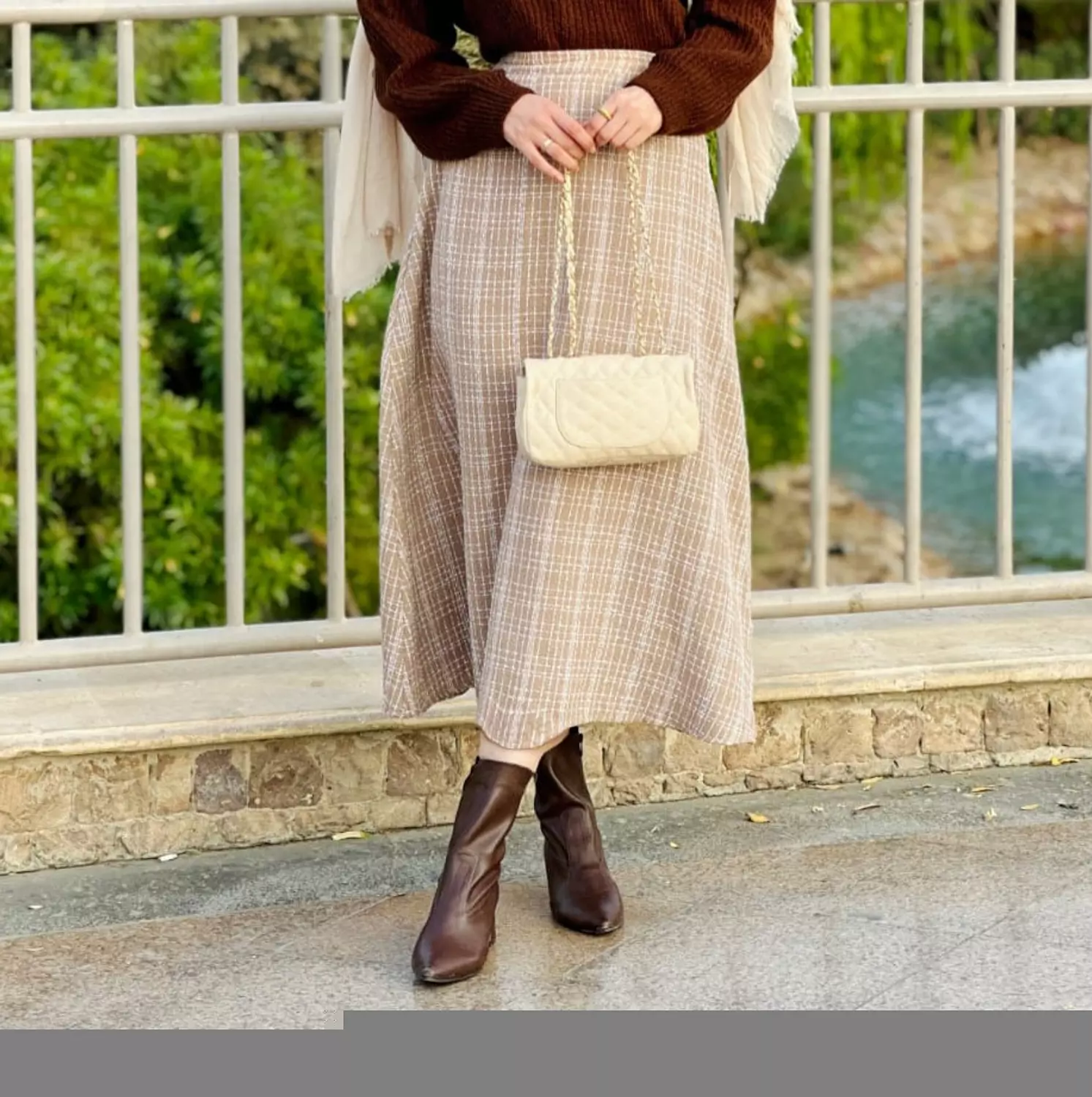 Modern skirt image