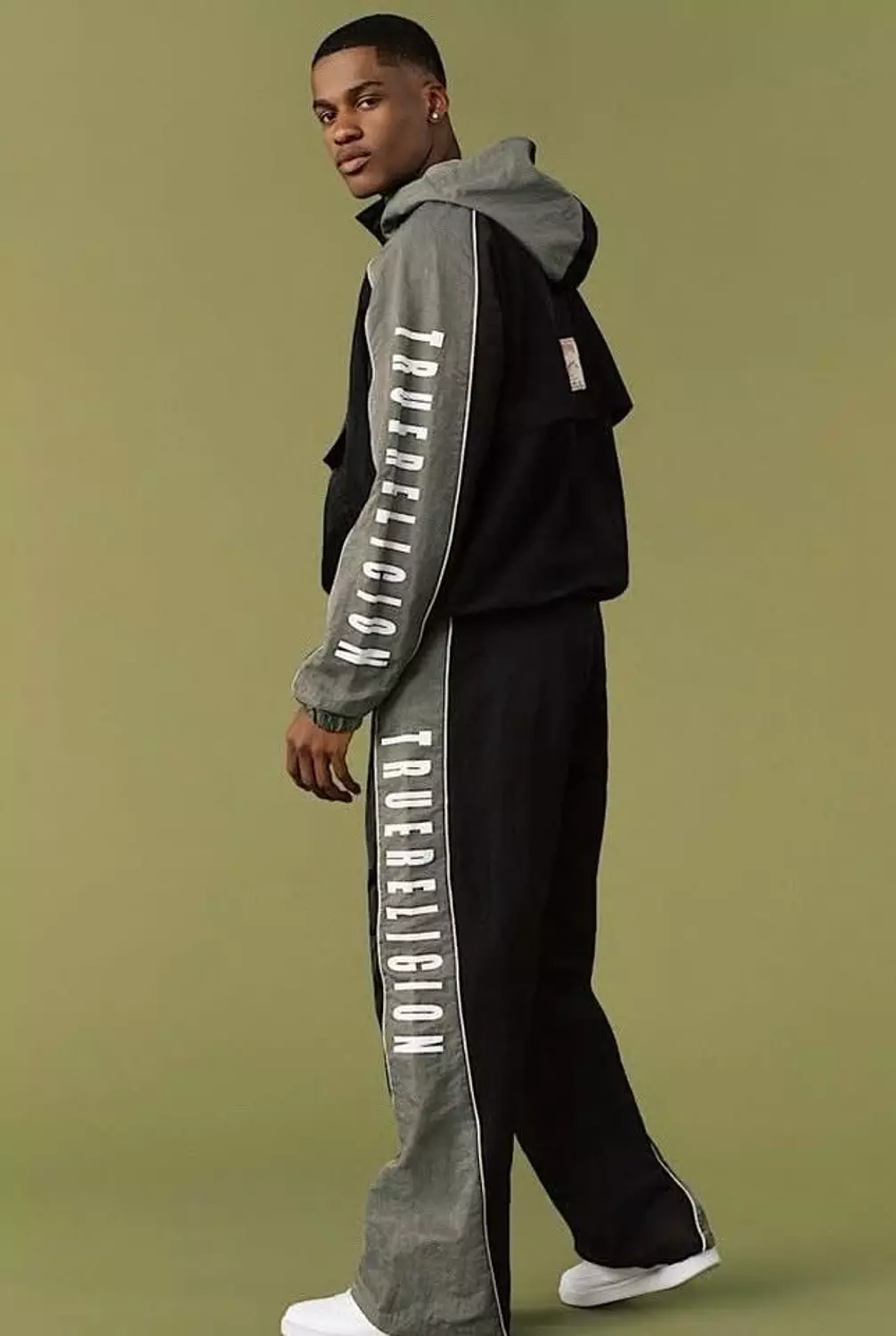 TRUE RELIGION SUIT \ 1650 hover image