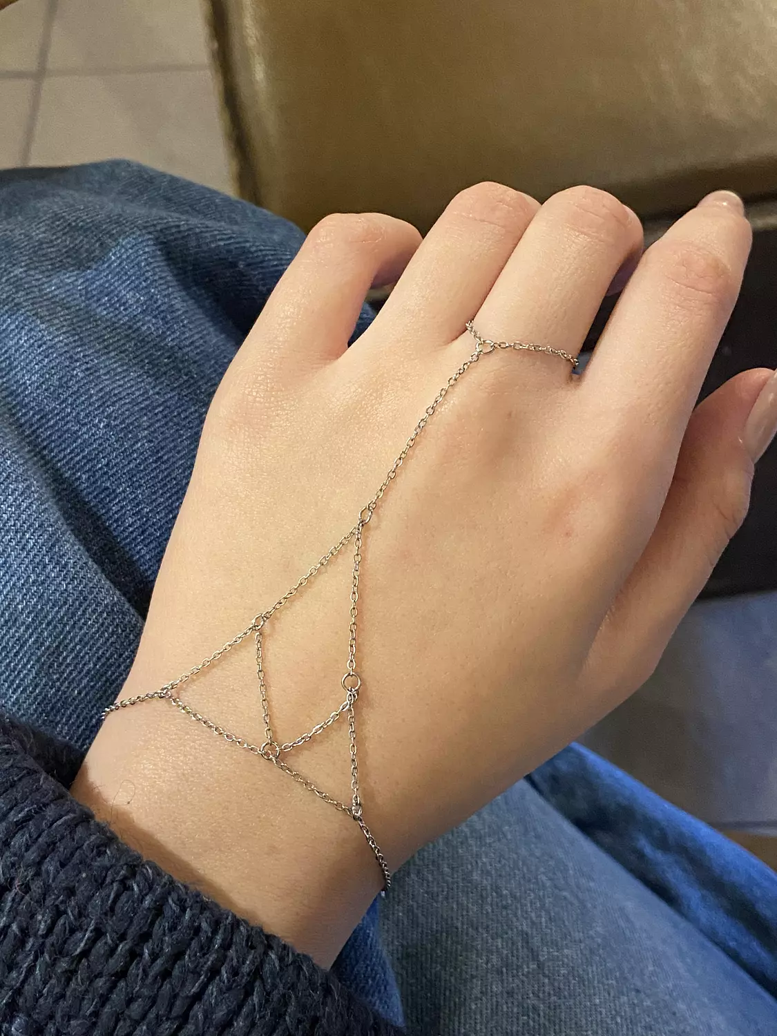 Stainless steel hand chain- silver  1