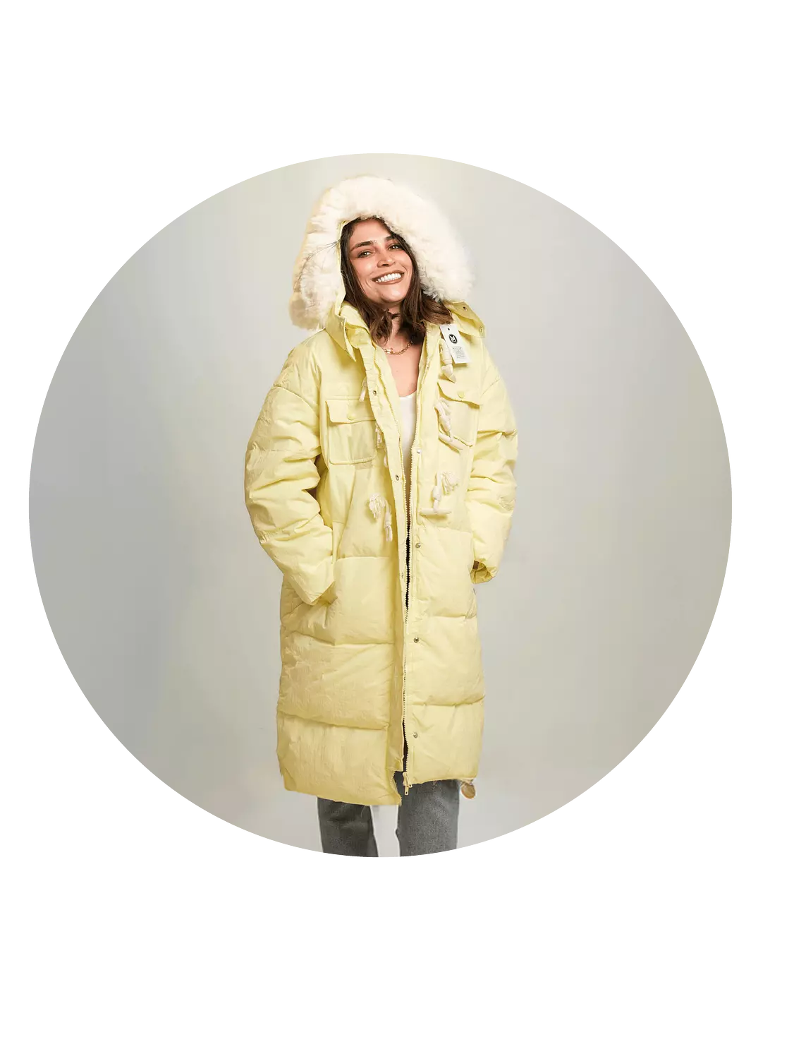 <p><br><strong><span style="color: rgb(30, 41, 59)">Coats</span></strong></p>