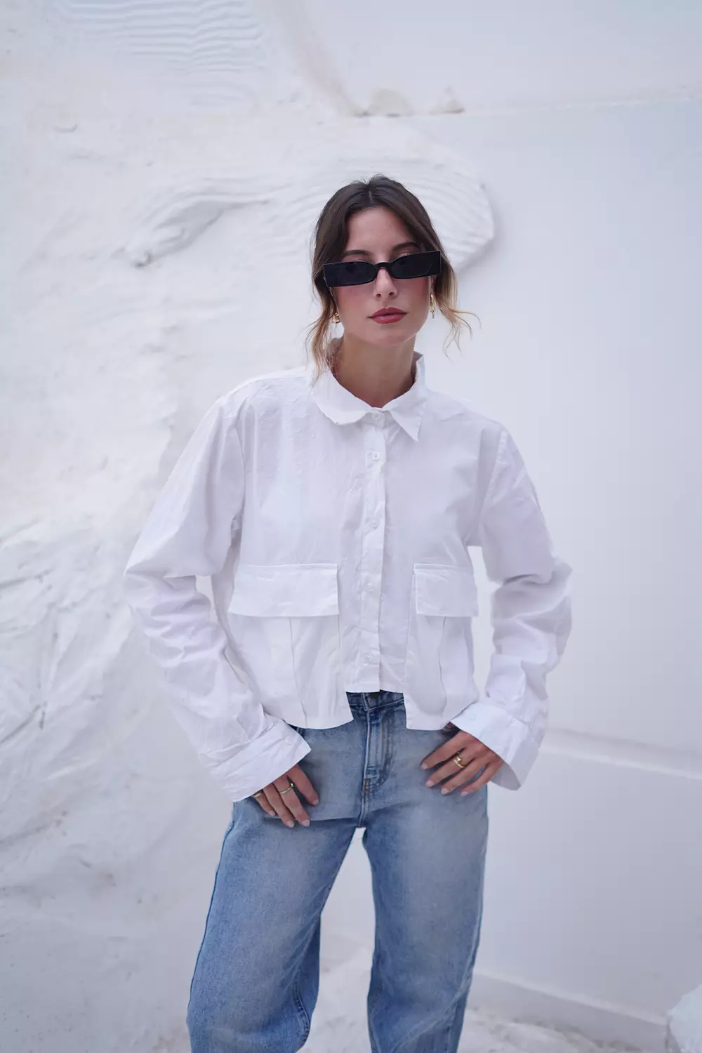 The white cropped shirt  1