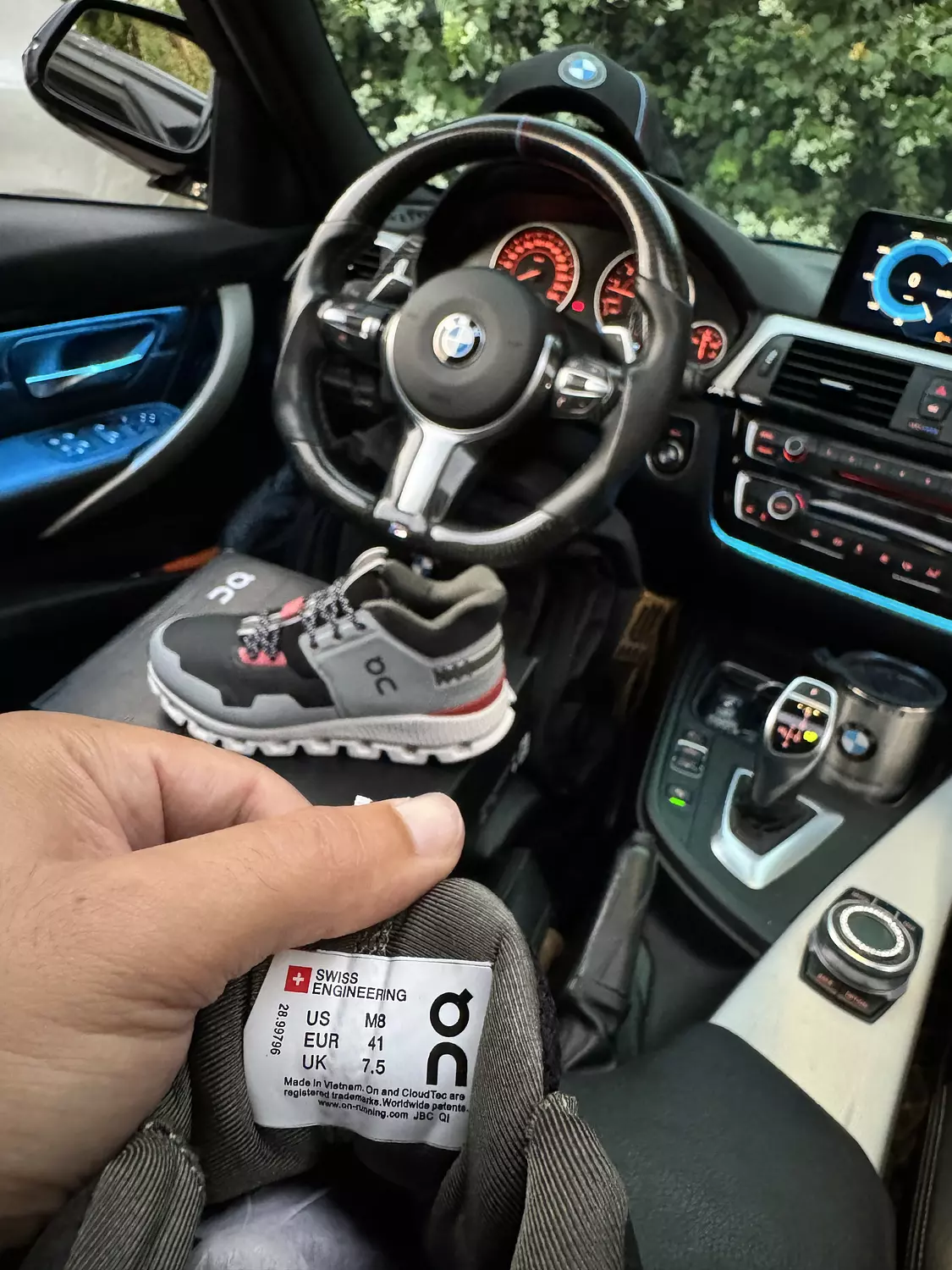 On cloud hover image