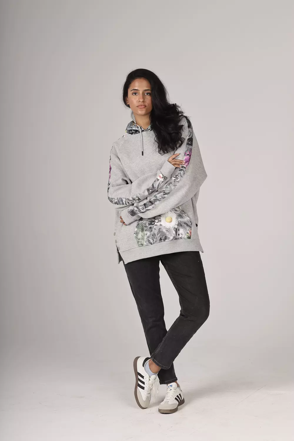 WILD 'IN GREY" HOODIE 2